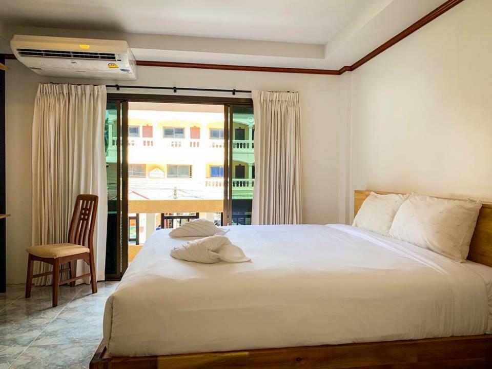 Coconut Grove Hotel Samui チャウエン エクステリア 写真
